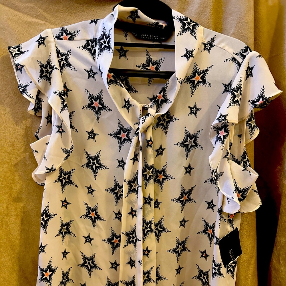 Zara- flirty short sleeve print blouse. Small
